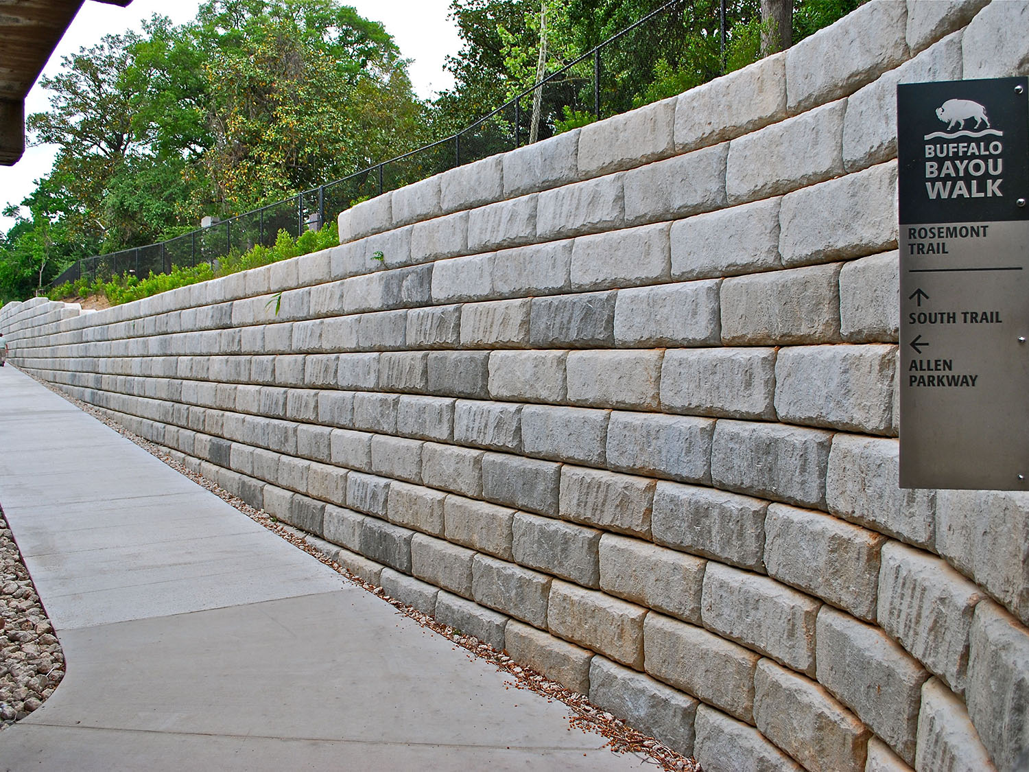 Beautiful Retaining Wall Picture