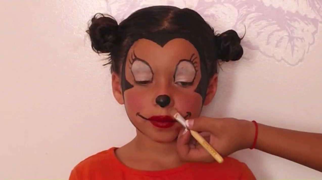 Download Minnie Mouse Makeup Image