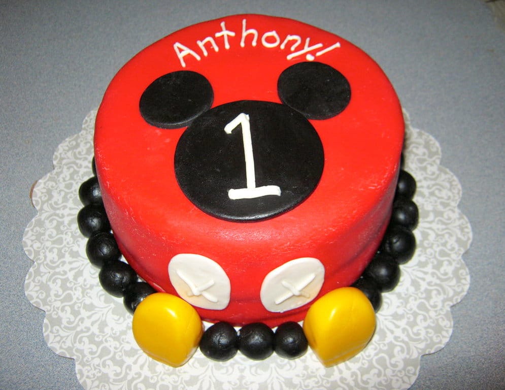 Mickey Mouse cake Design